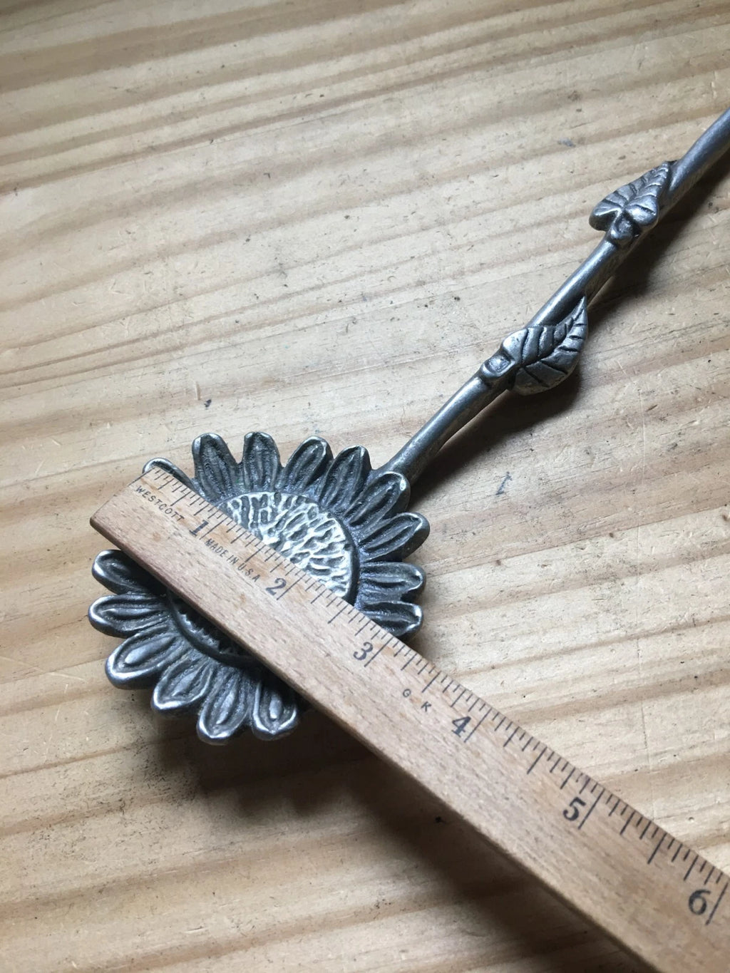 Vintage 1960s Cast aluminum Sunflowers Shape Back Scratcher 12"L x 3"W