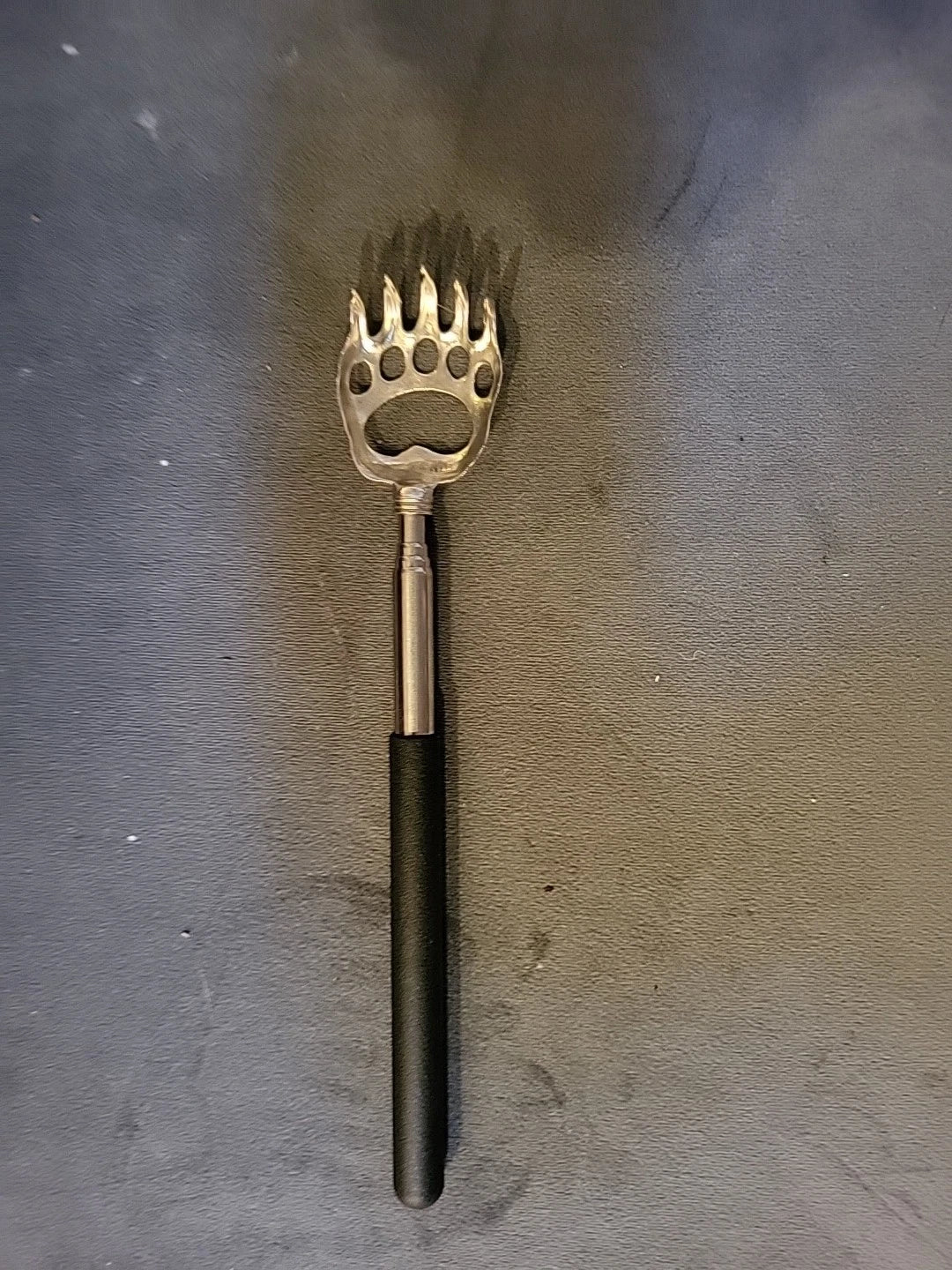 D.M. Merchandising ‎Bear-CLAW Back Scratcher telescoping from 8.5”-23” black