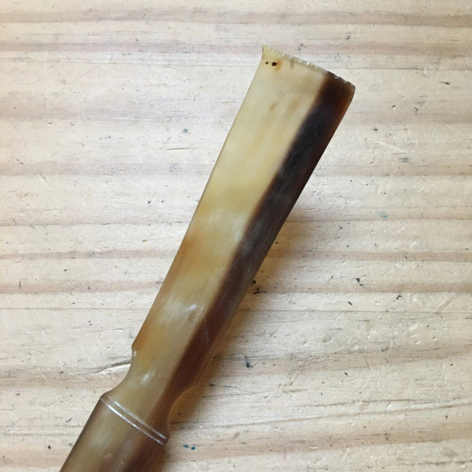 Vintage Light Natural Brown Horn Back scratcher Hand Etched Dragon 15.5"L x1.5"W