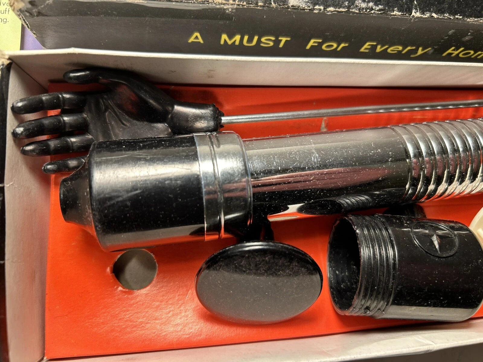 Vintage Scratch O Matic 656 Battery Powered Back Scratcher Vibrator