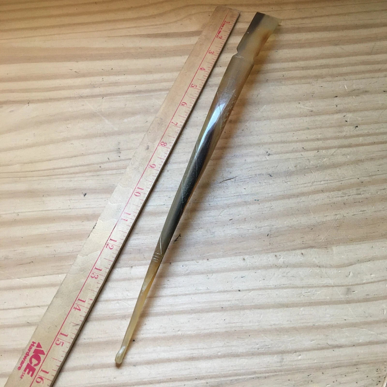 Vintage Light Natural Brown Horn Back scratcher Hand Etched Dragon 15.5"L x1.5"W