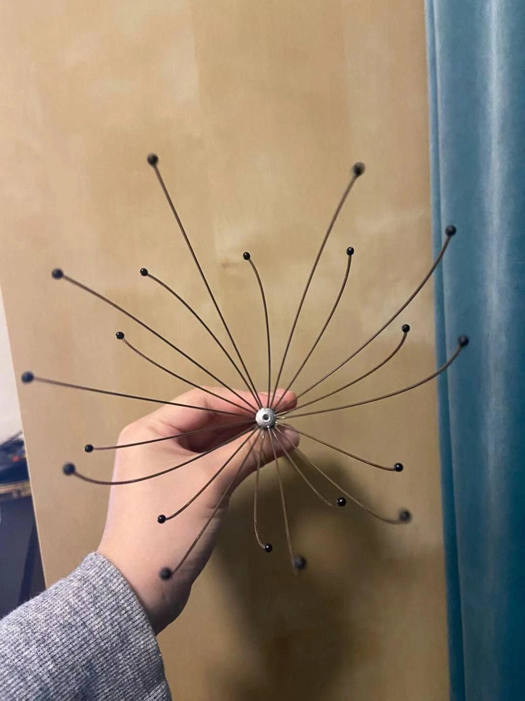 Head Massager Scratcher Tingler with 20 Fingers for Hair Scalp Deep Relaxation