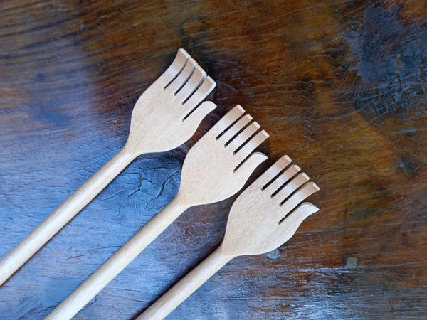 Woodden Itch Therapeutic Relaxer Back Scratcher